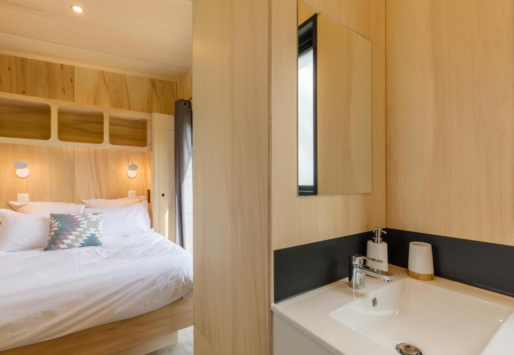 CastelvielTiny House Avec Spa, Proche De Bordeaux Et De Saint-Emilion别墅 外观 照片